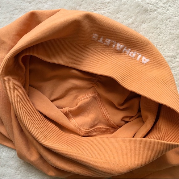 Alphalete Amplify Shorts - Picture 3 of 12